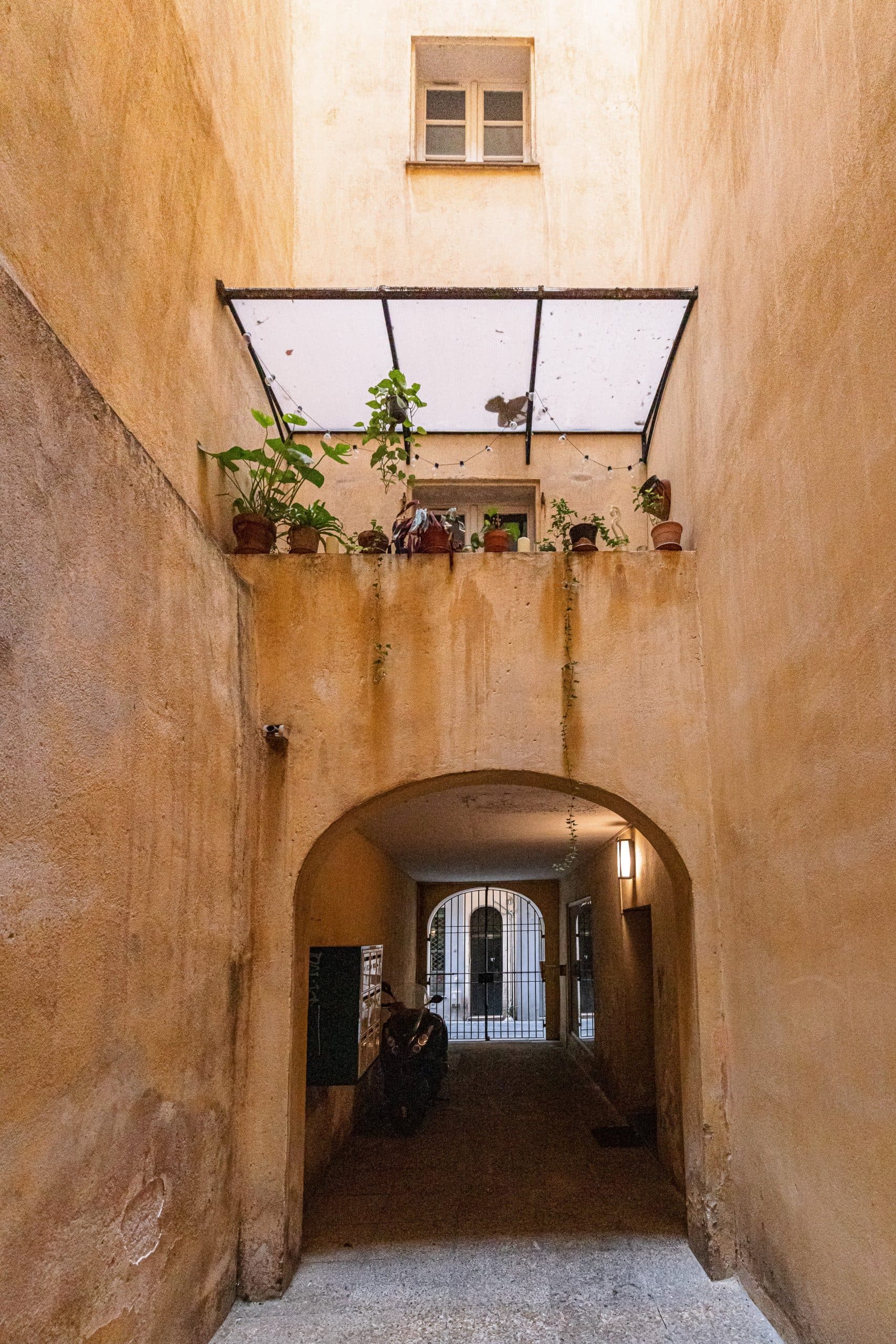 Nice Vieille Ville – Droite (2) - Photo 2